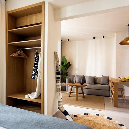 Pnoes Luxury Suites ปัลลูรี ภายนอก รูปภาพ