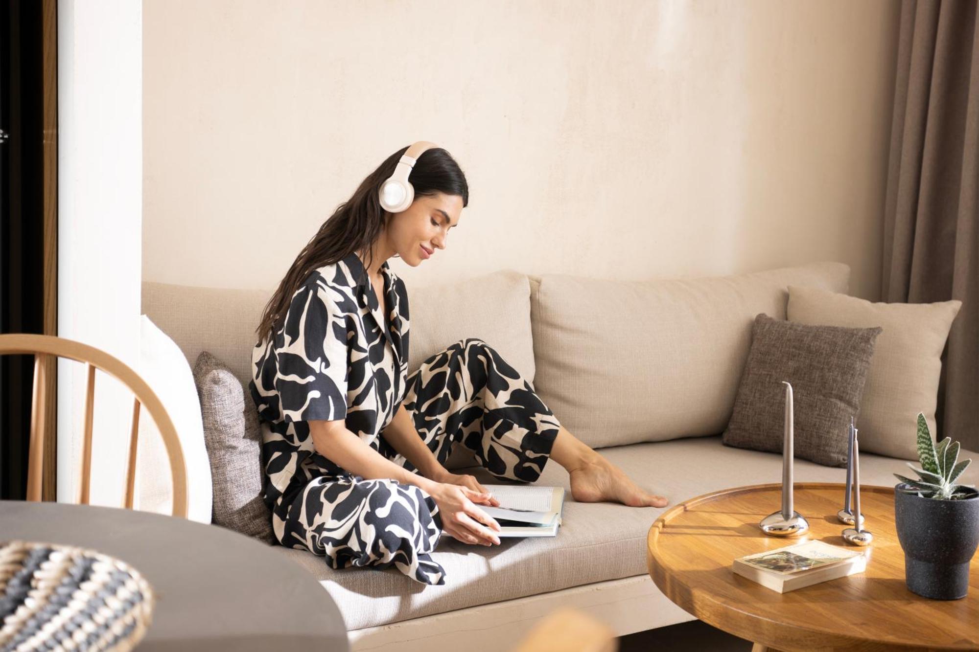 Pnoes Luxury Suites ปัลลูรี ภายนอก รูปภาพ